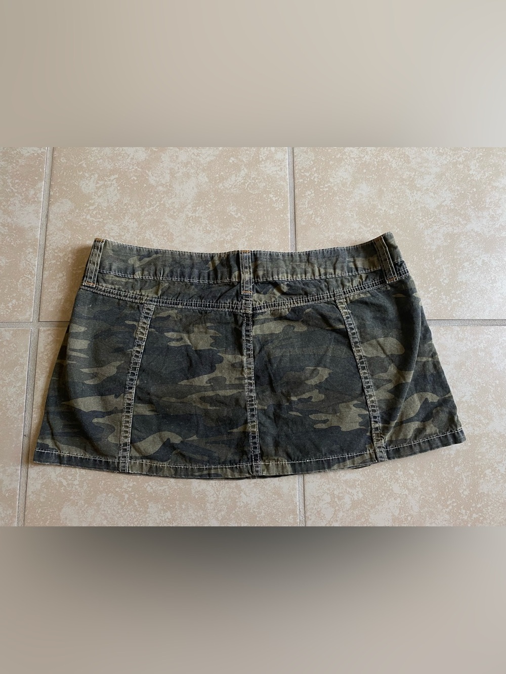 NWT Urban outfitters BDG camo carpenter y2k style mini skirt - Picture 2 of 6